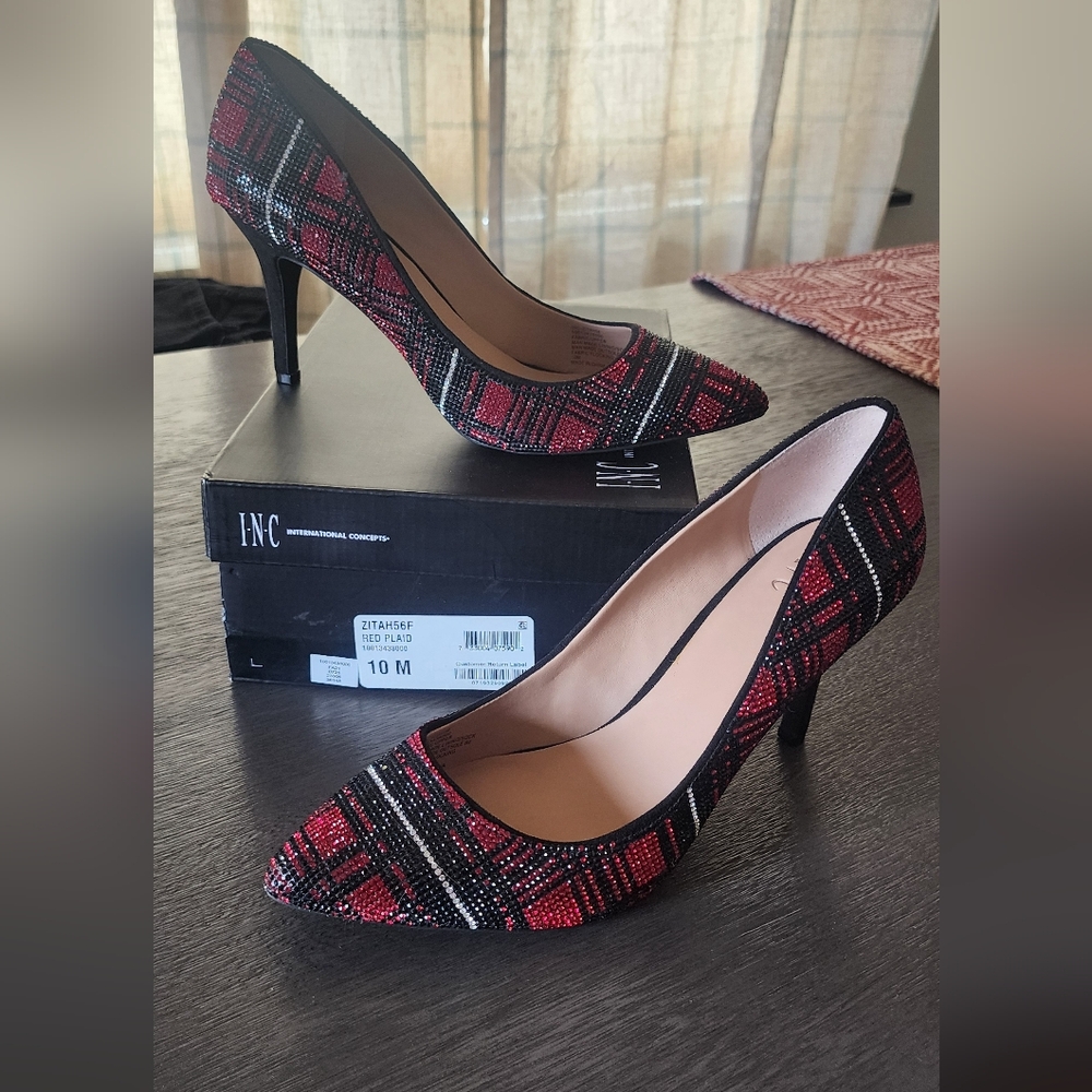 INC International Concepts Red Sequin Pointed-Toe Pumps - Picture 2 of 9